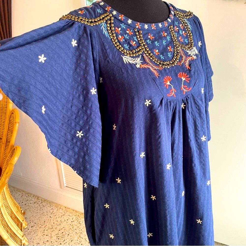 ANTHROPOLOGIE Blue Embroidered Dress with Flutter Sleeves. Lined. Pockets. Sm - Picture 4 of 13